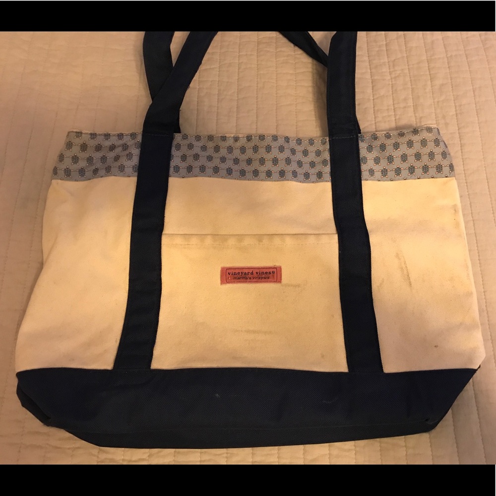 NEW YEAR SALE🎉🎉 Vineyard Vines Turtle Tote